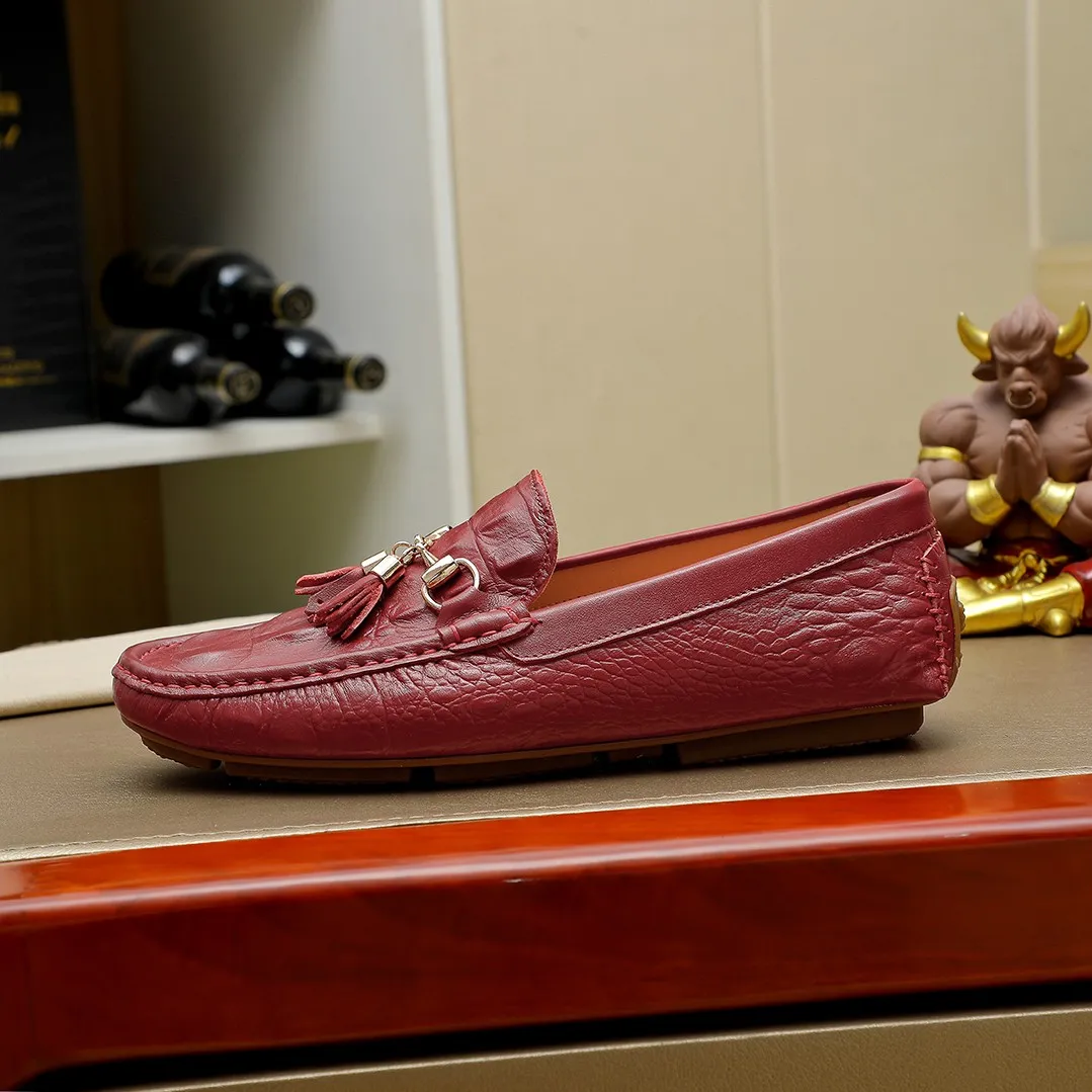 Men's shoes💰360💰🕷🕷️【 GUCCI 】Gucci's best-selling trendy men's casual slip-on shoes 🇨🇳Official website original 1:1 mold 💯Original quality, fine workmanship ☘Fashionable and versatile, perfect shape, comfortable on the feet 🍓Trendy men's recommended model, imported cowhide on the top layer 🎋High-quality pigskin lining, rubber wear-resistant and non-slip outsole, high-end atmosphere, worth owning 🍉Optional 38-44
